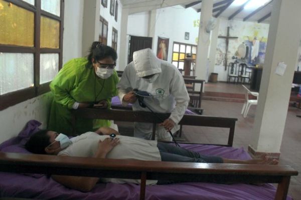 Catorce muertos y cien infectados por COVID-19 en un psiquiátrico de Bolivia » Ñanduti