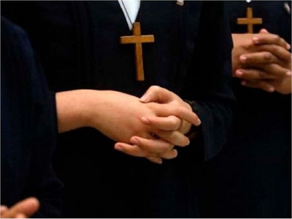 Revista católica denuncia los abusos de poder de algunas madres superioras