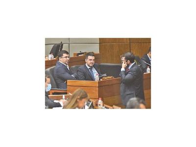 Opositores alertan que colorados usan las intervenciones como plan electoral