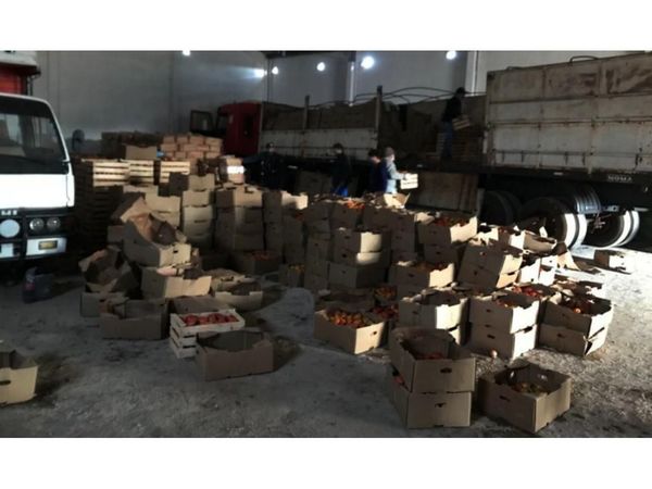 Decomisan contrabando de azúcar y tomate en Oviedo