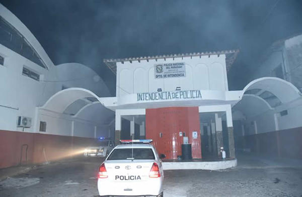 Incendio afectó predio de Intendencia de la Policía - Megacadena — Últimas Noticias de Paraguay
