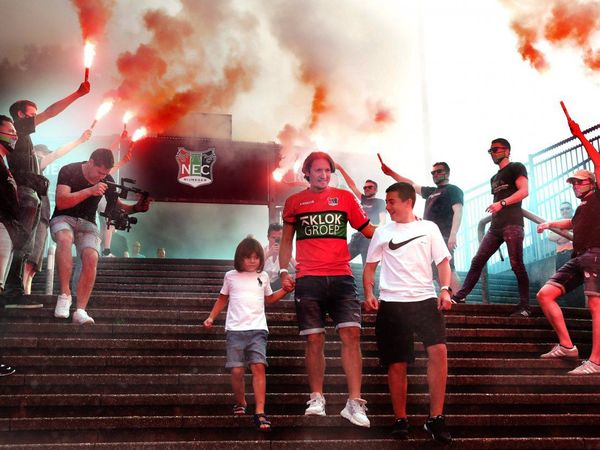 Espectacular recibimiento a Édgar Barreto en Holanda