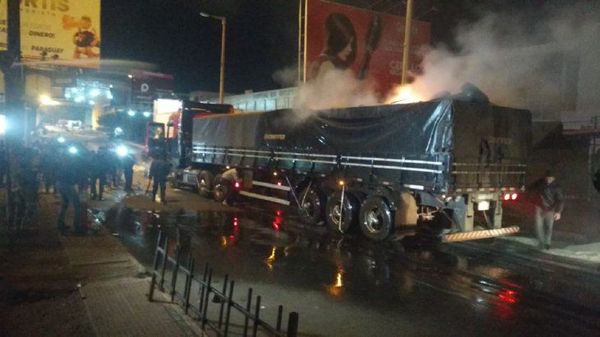 Imputan a 34 personas tras disturbios en Ciudad del Este | Noticias Paraguay