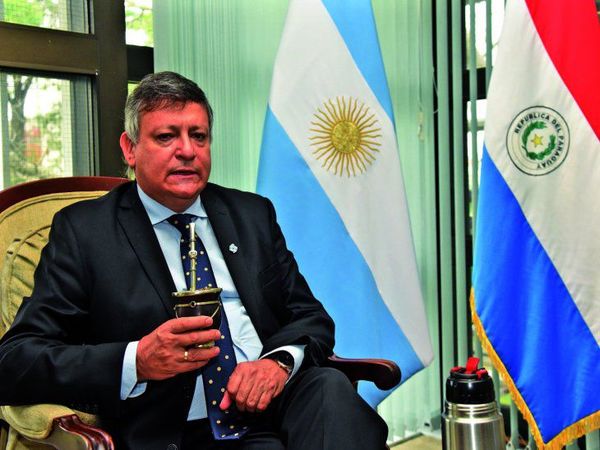 “Es necesaria la construcción de más puentes entre Paraguay y Argentina”