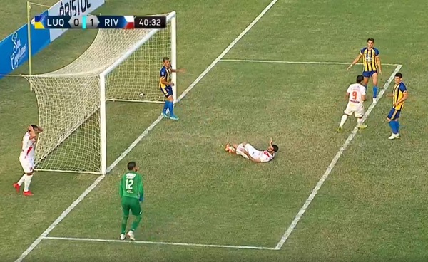 La increíble situación de gol que malogró Richard Fernández
