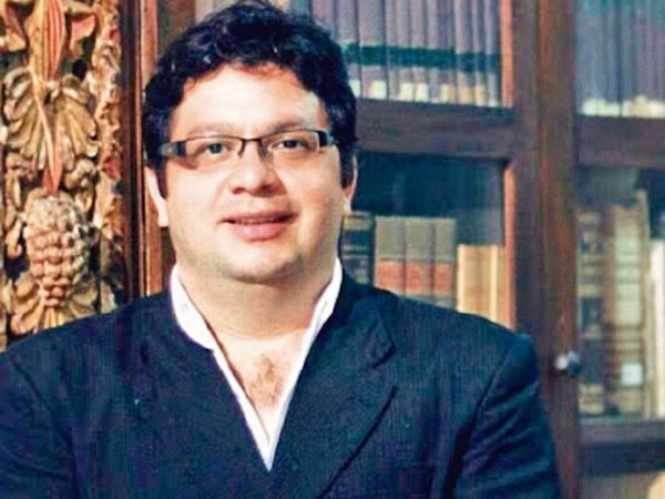 “Hay libros sobre los partidos políticos que solo son panfletos”