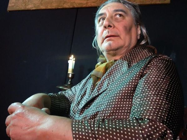 Obra Oparire Guerra Guasu en versión para radioteatro