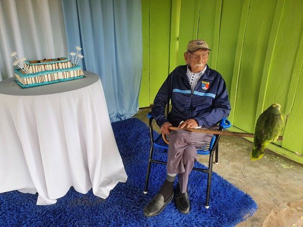 Excombatiente celebra sus 106 años en Loreto