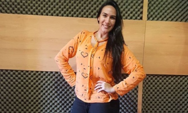 Silvia Flores despidió al actor Oscar Esquivel