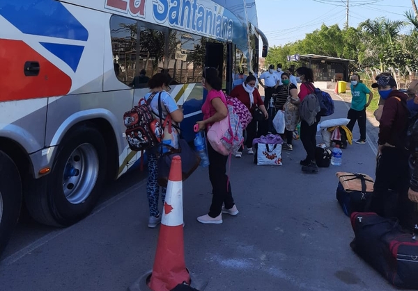 Ingresan 68 paraguayos provenientes de Argentina