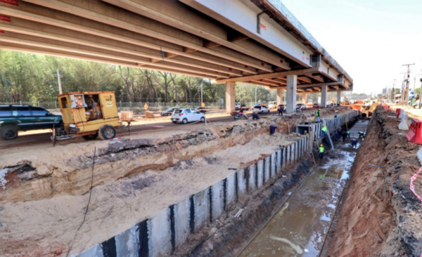HOY / Pavimentan Corredor Vial y construyen desagüe pluvial en Primer Presidente