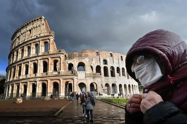 Economía de Italia se contrae 12,4%