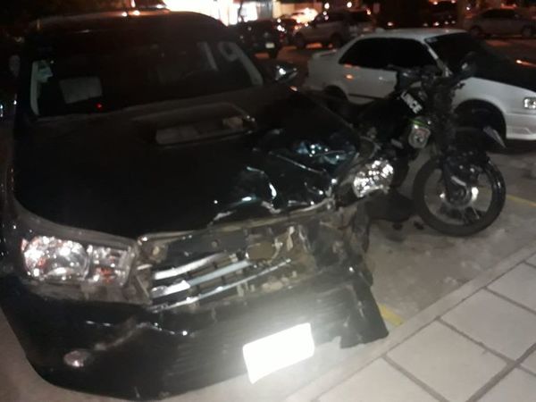 Linces y automovilsta involucrados en accidente - Nacionales - ABC Color