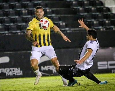 Raúl Bobadilla y un golazo que agiganta su figura