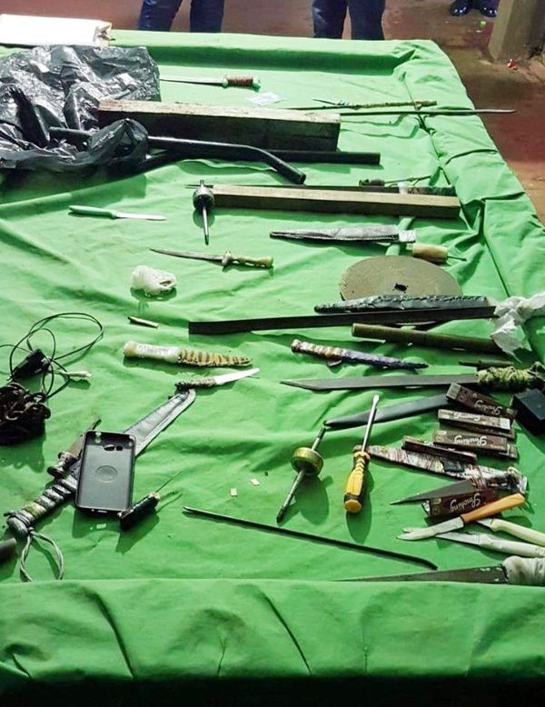 Requisan armas blancas y drogas en la cárcel de PJC - Nacionales - ABC Color