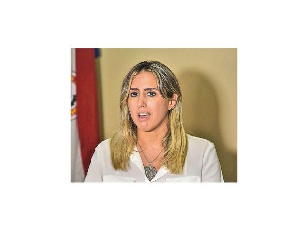 Esposo de  fiscala Fúster “no ha actuado de secretario de Óscar González Daher en JEM”