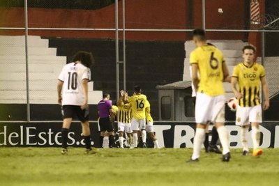 La impresionante corrida del árbitro Carlos Benítez que se hizo viral