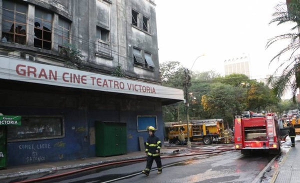 HOY / SNC lamenta incendio en excine Victoria e insta a propietarios y autoridades a preservar patrimonio cultural