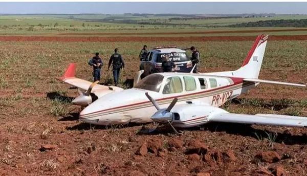 En acción con 4 cazas y 1 helicóptero incautaron 1 tonelada de cocaína