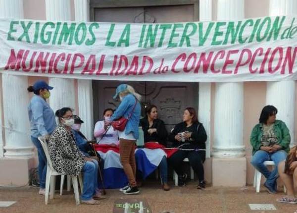 Ciudadanos toman Municipalidad | Radio Regional 660 AM