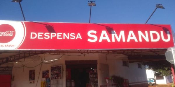 Hurtan más de 8 millones de guaraníes de un local comercial.