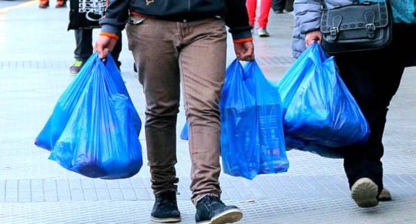 Comercios de Chile dicen adiós a las bolsas plásticas » Ñanduti