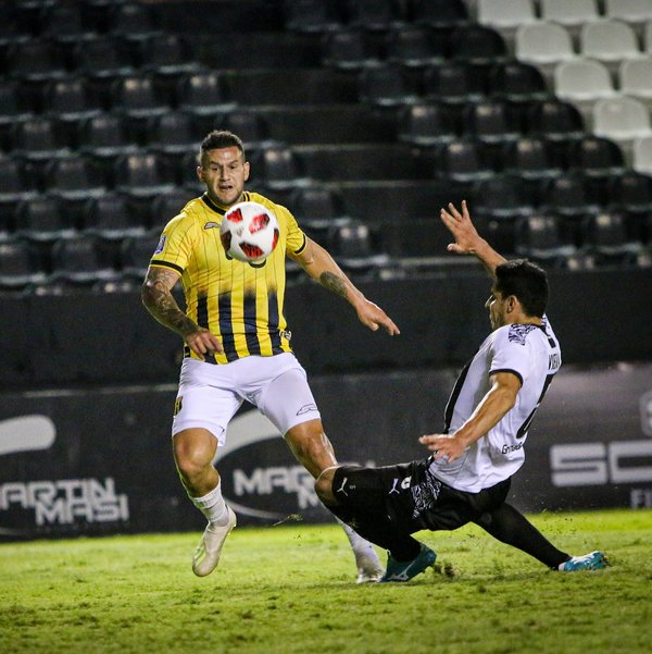 Raúl Bobadilla convirtió el golazo de la jornada 11