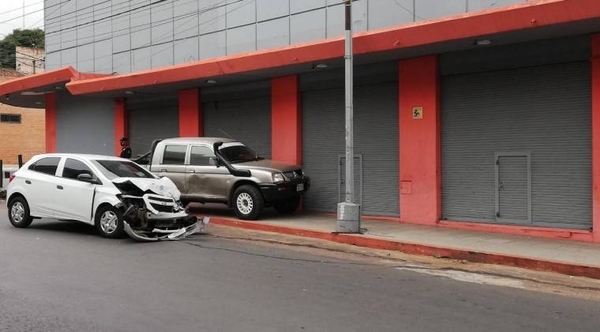 HOY / Dio positivo al COVID-19 víctima fatal de choque por falla de semáforo en Asunción