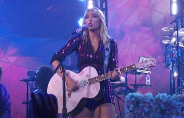 Acusan a Taylor Swift de "robar logotipos de mujeres negras"