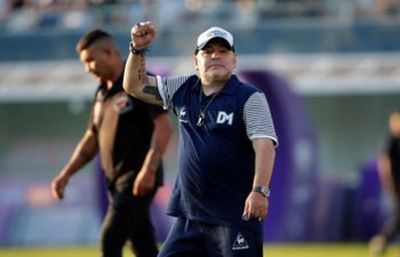 Conmebol llama a Maradona y otras leyendas a colecta - Fútbol - ABC Color