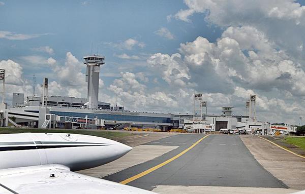 Analizan protocolo de "vuelos burbuja" para reapertura de aeropuertos