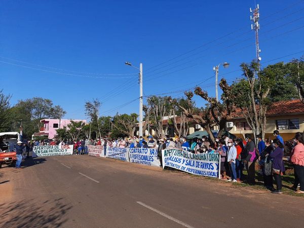 Pobladores de San Patricio se manifiestan pidiendo mejoras en asistencia médica