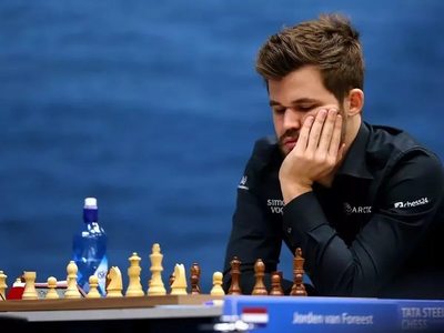 Carlsen bate a Nepo en el primer asalto de la final del Leyendas - Polideportivo - ABC Color