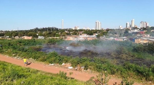 Nuevo incendio en la Costanera de Asunción: Habría sido por quema de residuos » Ñanduti