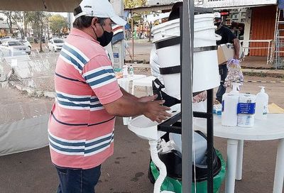 Acatamiento ciudadano y población joven son “factores clave” para frenar consecuencias de la COVID-19 - Ancho Perfil - ABC Color