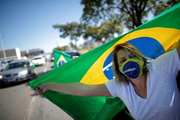 Brasil informa otros 16.641 casos de coronavirus y 561 nuevas muertes