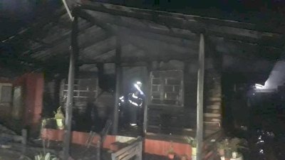 Metió tata a la casa de su ex, ¡con ella dentro! | Crónica