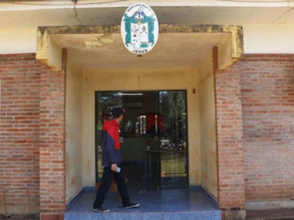Intendente de Jesús, acusado de enriquecimiento ilícito