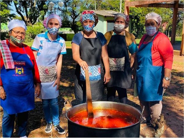 Desde hace 175 días, olla popular alimenta   a 500 familias en CDE