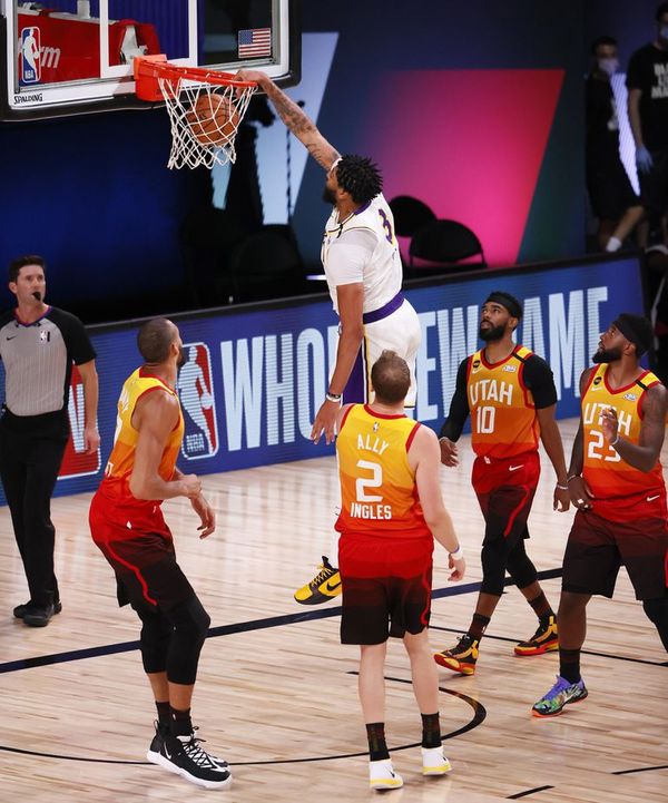Davis rescata a Lakers - Básquetbol - ABC Color