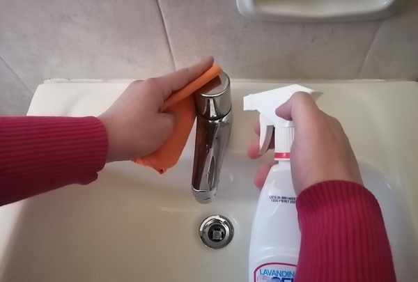 Instan a la limpieza y desinfección diaria para prevenir enfermedades » Ñanduti