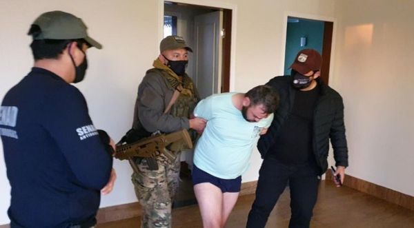 Atrapan a narco brasileño en lujoso condominio de Hernandarias