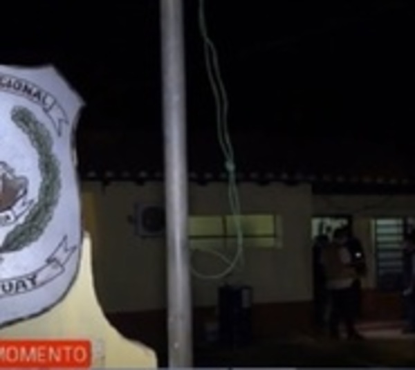 Mujer con síntomas de Covid-19 escapó de una ambulancia - Paraguay.com
