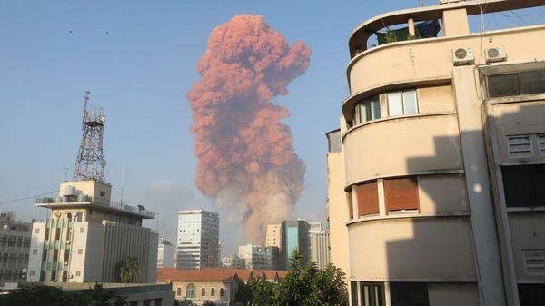 Fuerte explosión en puerto de Beirut deja al menos 10 muertos y cientos de heridos