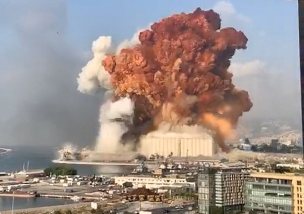 (VIDEO) Feroz explosión en Beirut, Libano | Crónica