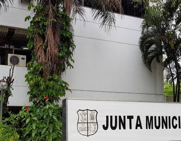 HOY / Reportan un caso positivo de Covid-19 en la Junta Municipal de Asunción