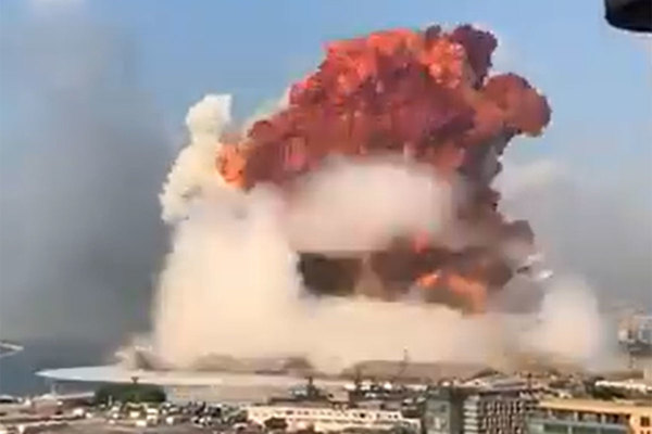 Explosión sacudió puerto de Beirut y deja decenas de muertos y al menos 400 heridos
