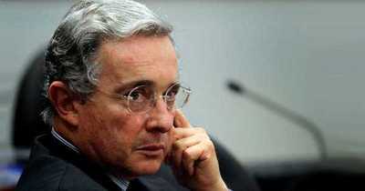 Corte Suprema de Colombia ordena prisión del expresidente Álvaro Uribe