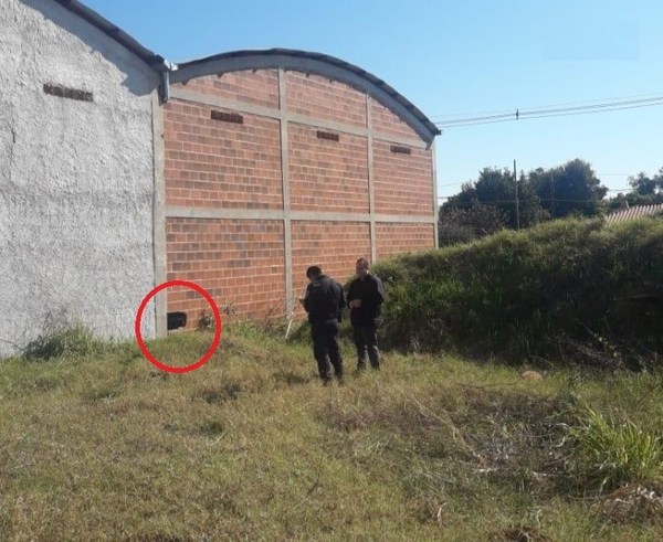 De un depósito fiscal en Itapúa sustraen rifles que habían sido incautados - ADN Paraguayo