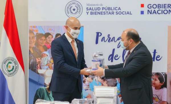 HOY / Dirección Nacional de Aduanas aporta con insumos al personal de blanco